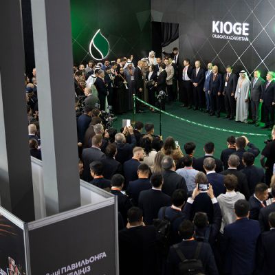 KIOGE 2026 БІР АЛАҢҒА 6 567 КЕЛУШІ МЕН ӘЛЕМНІҢ 58 ЕЛІНІҢ ӨКІЛДЕРІН ЖИНАП, МЕРЕЙТОЙЛЫҚ МАУСЫМНЫҢ ҚОРЫТЫНДЫСЫН ШЫҒАРДЫ 